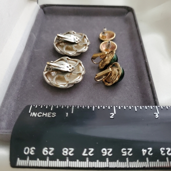 Vintage Earrings Lot, Wholesale Vintage Jewelry Clip on, Pierced, Estate Jewelry - Picture 8 of 9